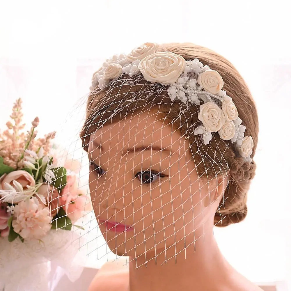 Double-Layer Bridal Veil with Flower Decoration | Elegant Wedding Headgear VS323 - Nuriyya Bridal Accessories LLC