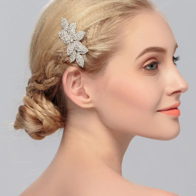 Elegant Rhinestone Bridal Hair Comb with Floral Design - Nuriyya Bridal Accessories LLC