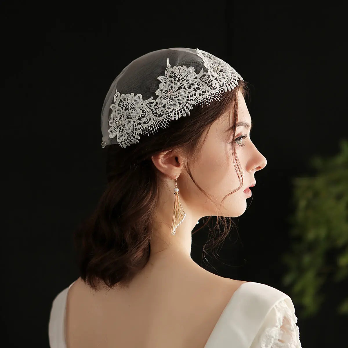 Exquisite Lace Edging Flower Hat Bridal Veil | Sweet Wedding Dress Accessory - Nuriyya Bridal Accessories LLC