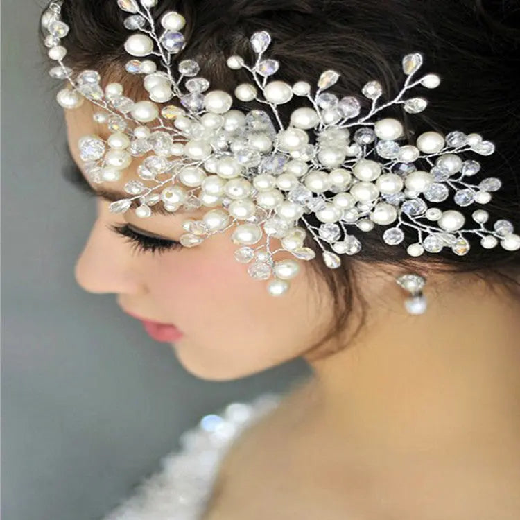 Sparkling Floral Elegance: Handmade Bridal Hair Comb - Nuriyya Bridal Accessories LLC