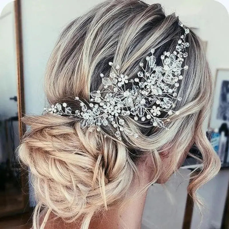 Elegant Hair accessories– Rhinestone Flower Hair Comb - Nuriyya Bridal Accessories LLC